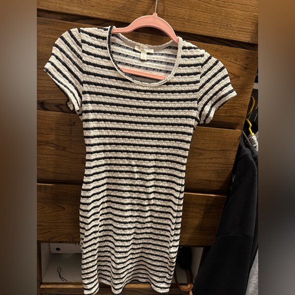 Black and White Striped Dress Size Medium - Picture 1 of 3